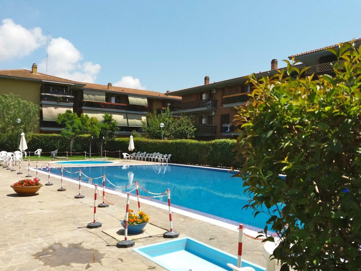 Roma Alla Villa Di Pompeo Ladispoli Exterior foto